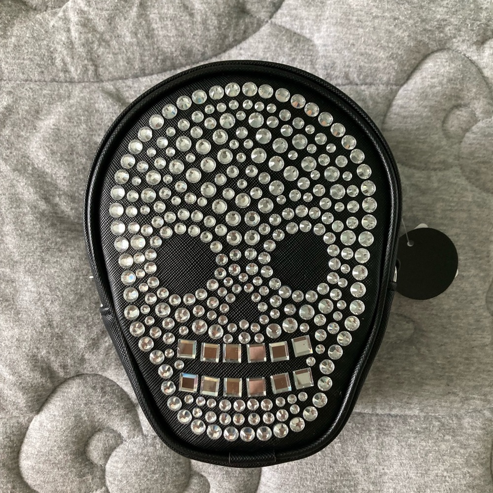 🇺🇸 Bath And Body Works Halloween Gemstone Skull Crossbody Bag